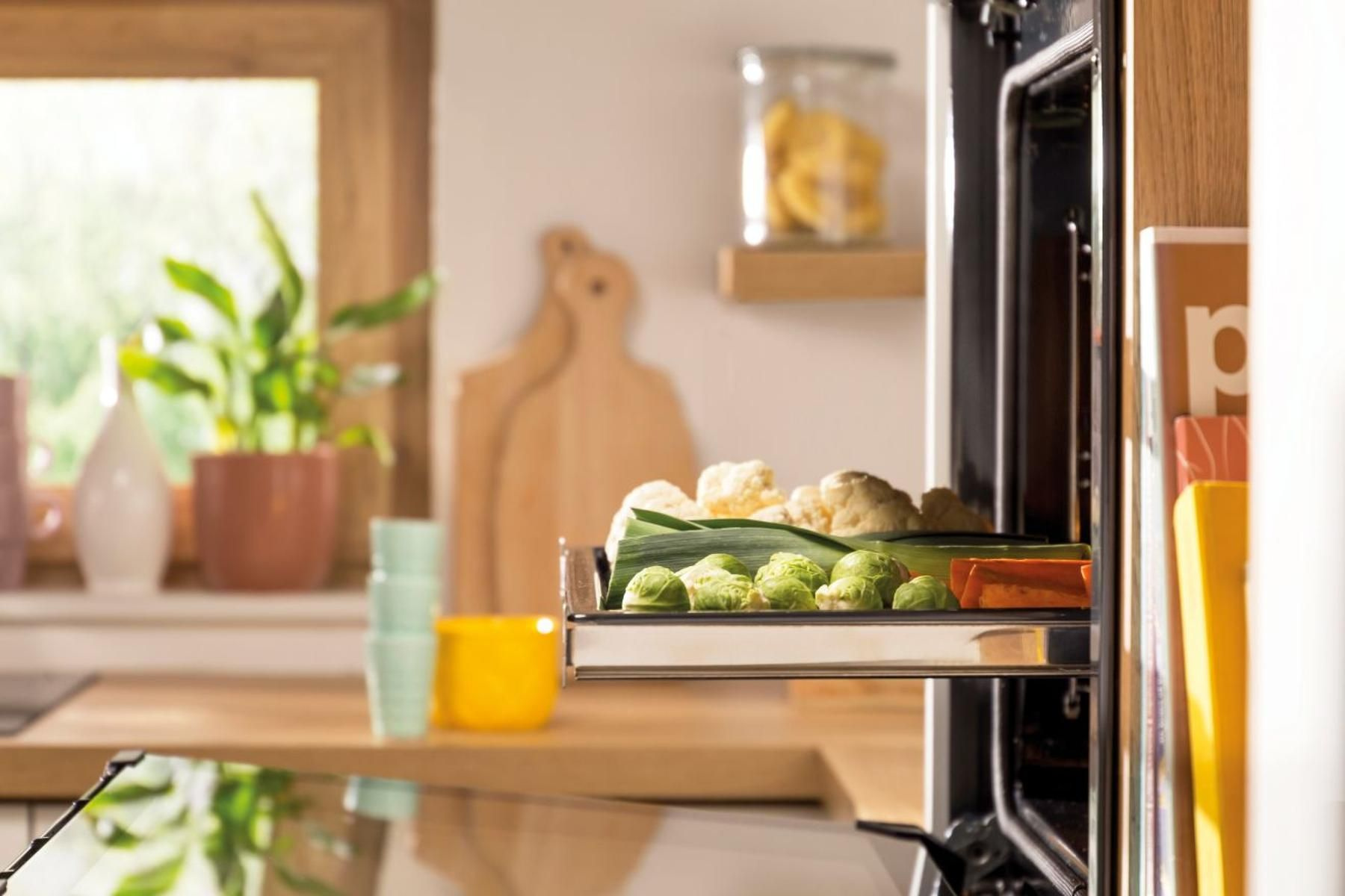 Духовой шкаф Gorenje BOS6737E06B черный