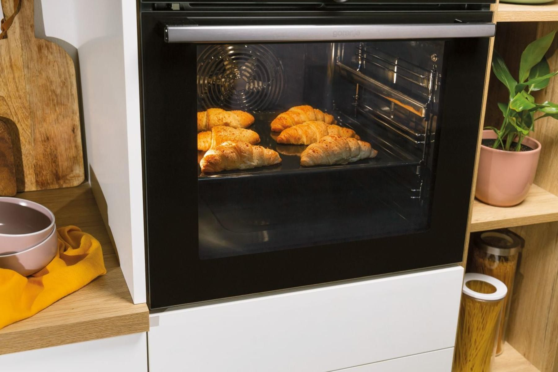Духовой шкаф Gorenje BOS6737E06B черный