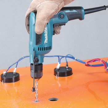Дрель безударная Makita DP2011