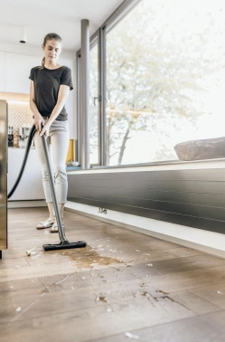 Строительный пылесос Karcher WD 2 Plus V-12/4/18 желтый (1.628-000.0)