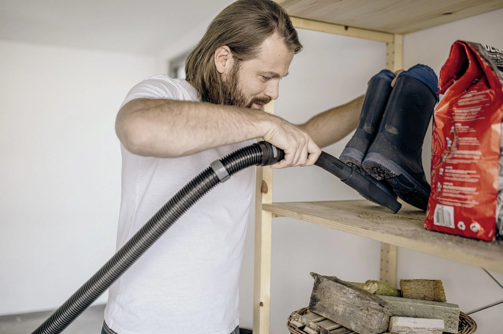 Строительный пылесос Karcher WD 5 S V-25/5/22 желтый (1.628-350.0)