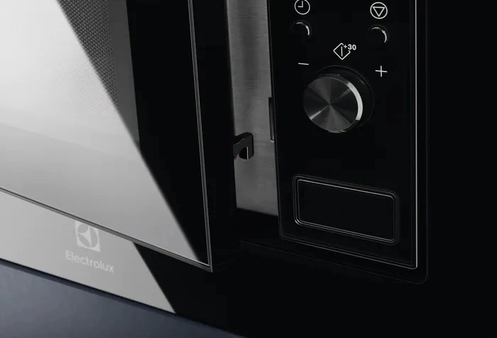 Встраиваемая микроволновая печь Electrolux LMS2203EMX черный