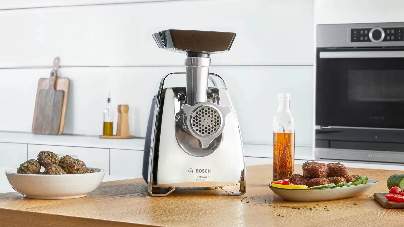 Мясорубка Bosch MFW67440 черный/серебристый