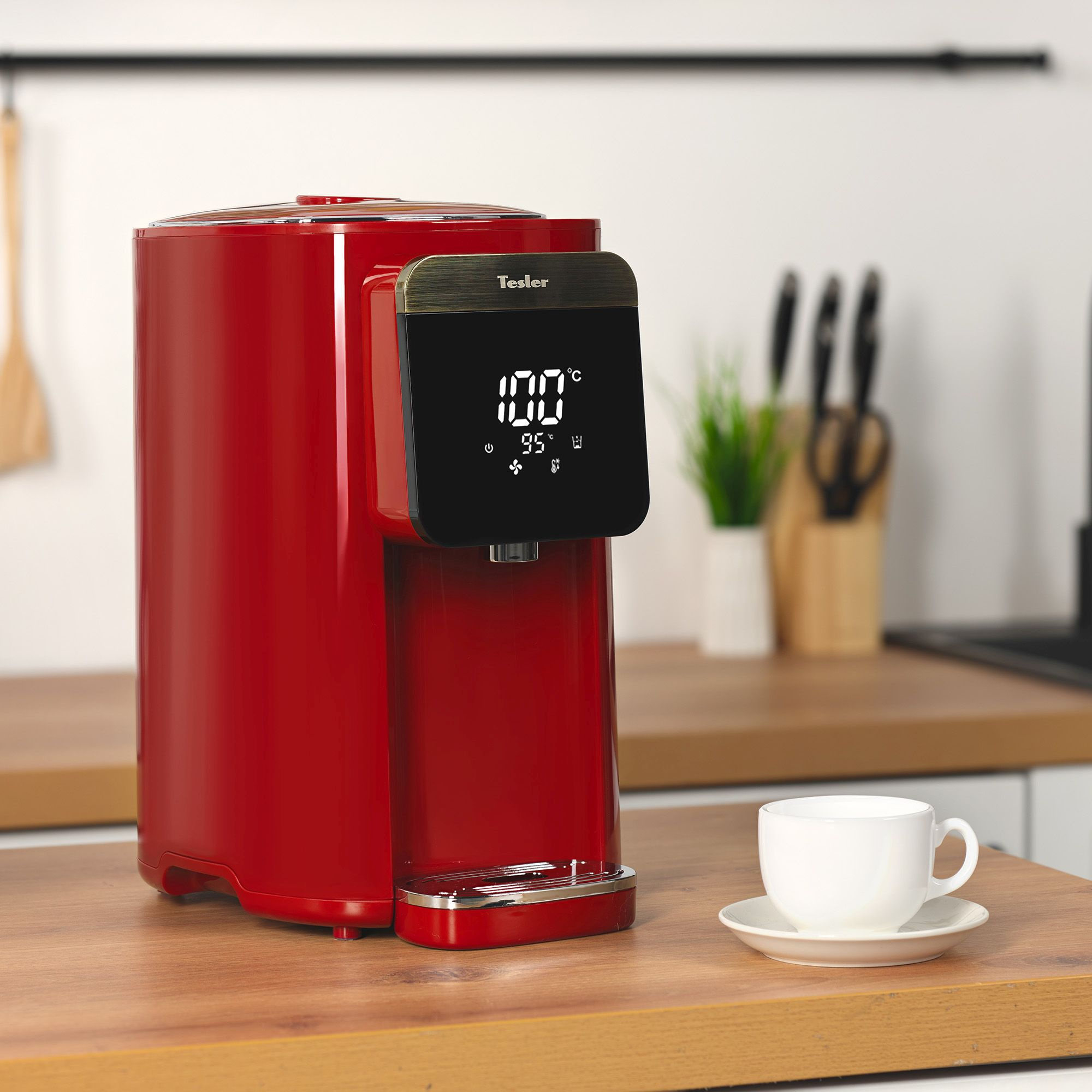 Термопот Tesler TP-5045 красный (TP-5045 RED)