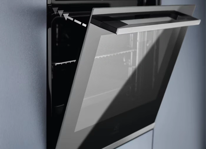 Духовой шкаф Electrolux EOE5C71Z черный