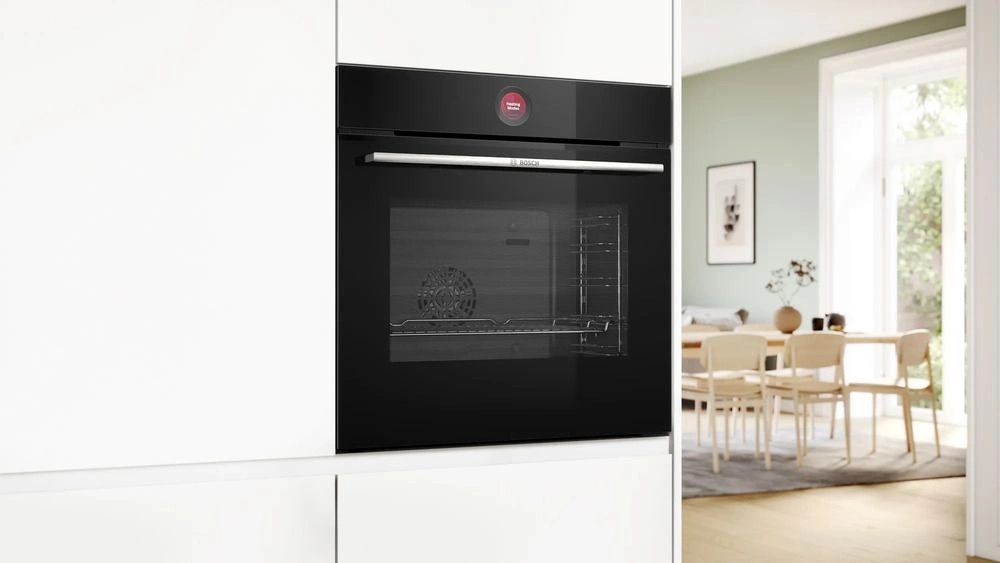 Духовой шкаф Bosch Serie 8 HBG7341B1 черный