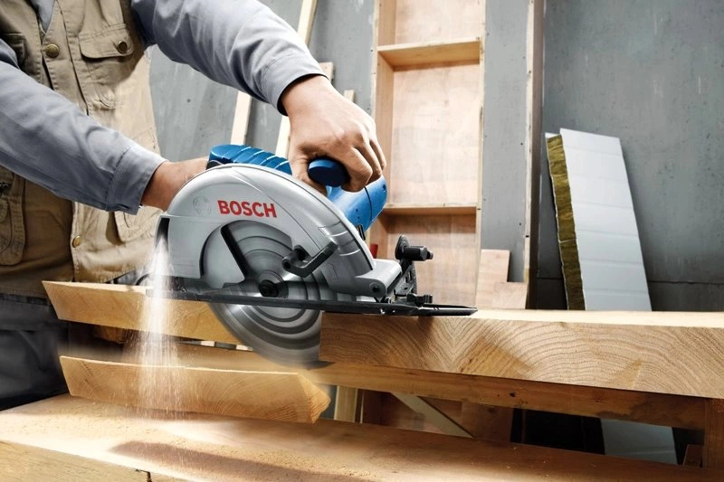 Циркулярная пила Bosch GKS 235 Turbo (06015A2001)