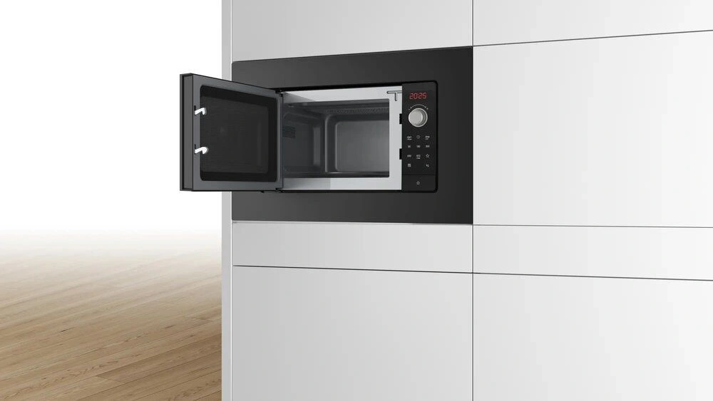 Встраиваемая микроволновая печь Bosch BFL623MB3 черный
