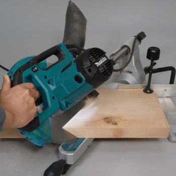 Торцовочная пила Makita LS1110F