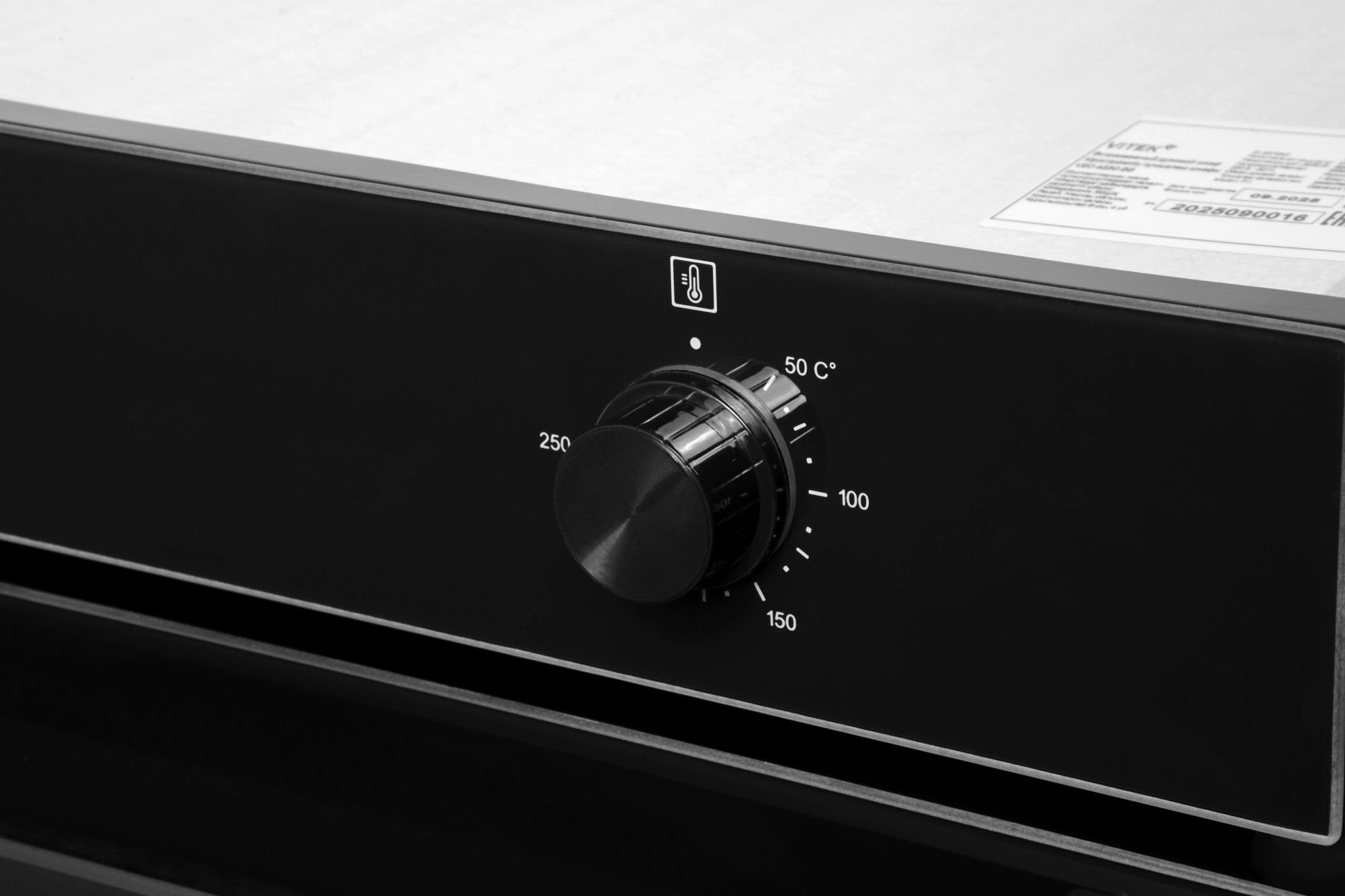 Духовой шкаф Vitek VEO 6230 BG стекло черное
