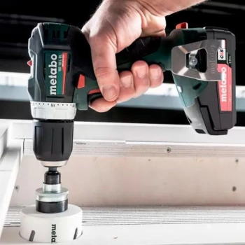 Дрель-шуруповерт Metabo BS 18 L BL (613155500)