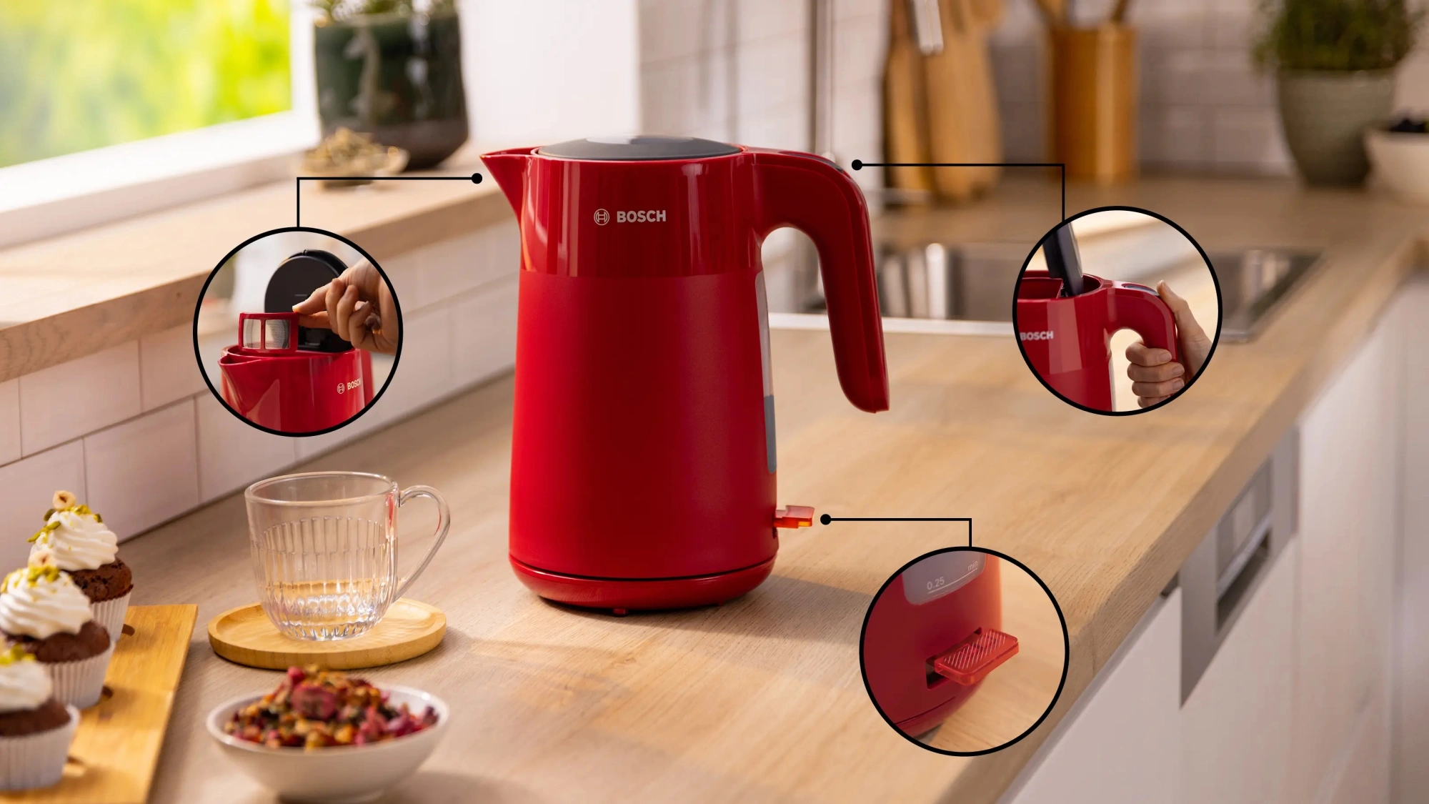 Чайник электрический Bosch TWK2M164 красный, пластик