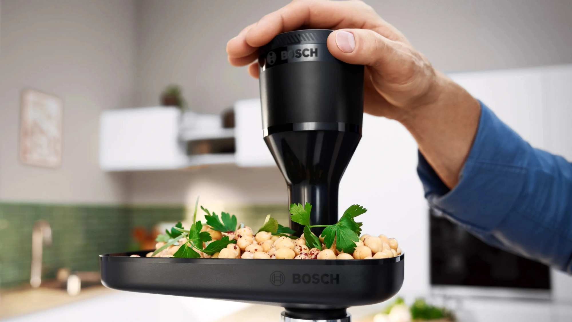 Мясорубка Bosch MFWS640B черный