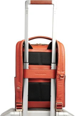 Рюкзак женский Piquadro Patricia коралловый (ca6771w140/ar)