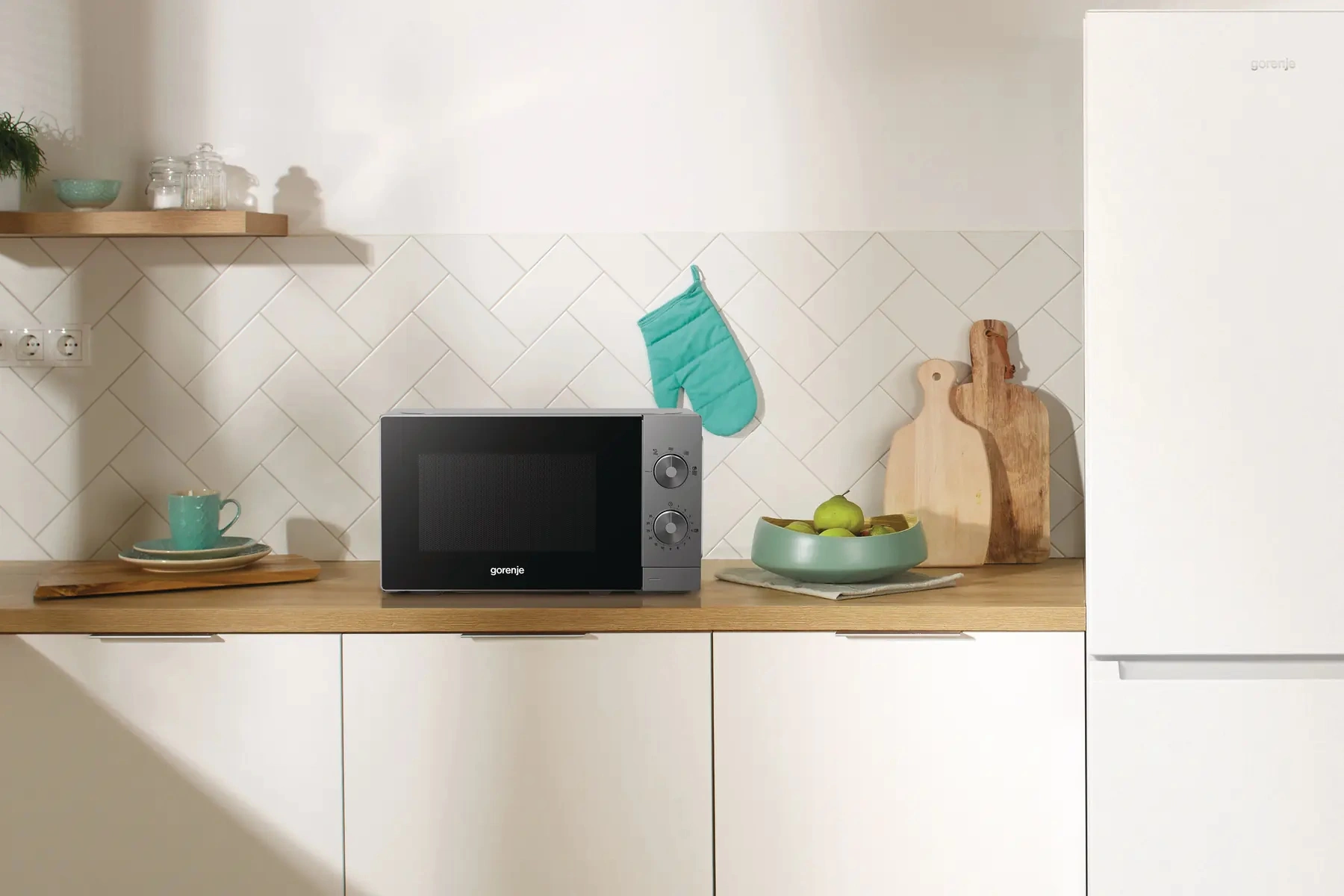 Микроволновая печь Gorenje MO20E1T4, серый