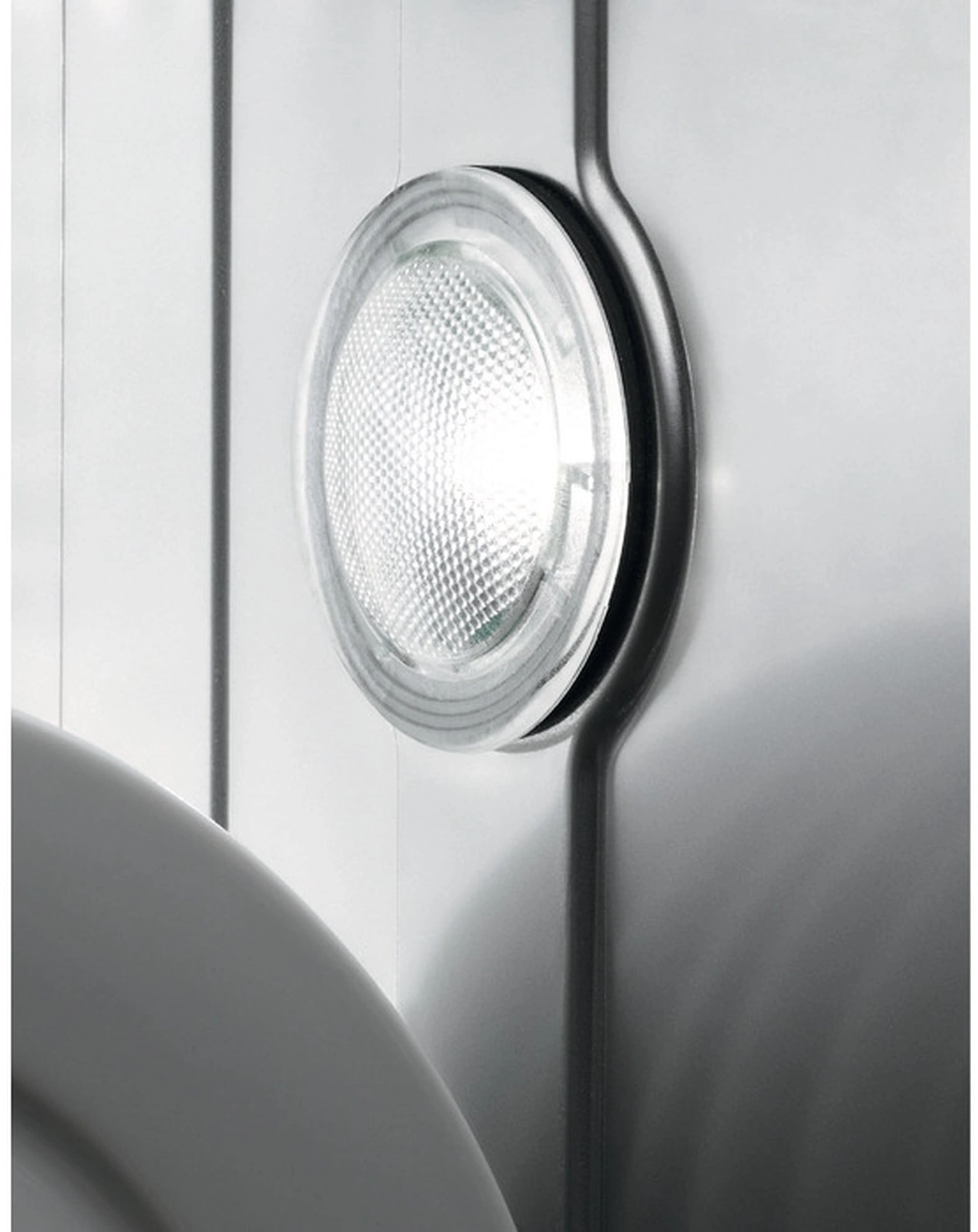 Посудомоечная машина Electrolux EEG63410L серебристый
