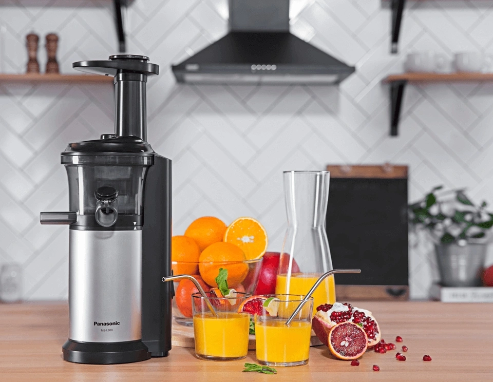 Соковыжималка шнековая Panasonic MJ-L500STQ серебристый